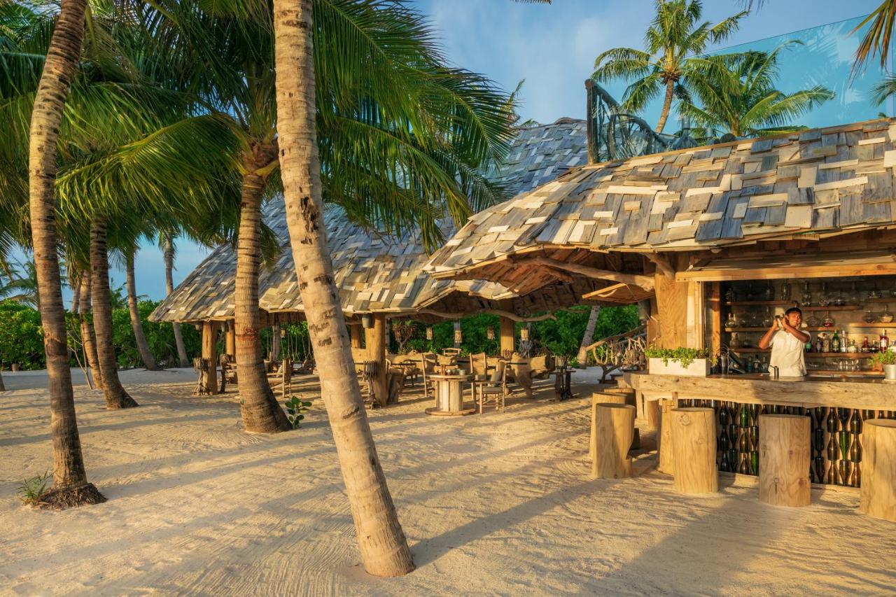 Soneva Jani - Bar Na Praia | Resort de Luxo nas Maldivas Soneva Jani - bar na praia, telhado de palha no resort de luxo nas Ilhas Maldivas